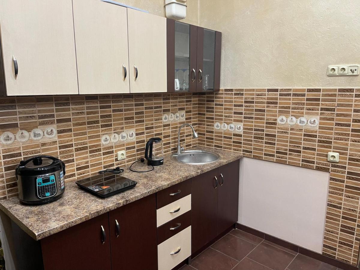 Lux Apartment In Zentrum แชร์นิฟซี ภายนอก รูปภาพ